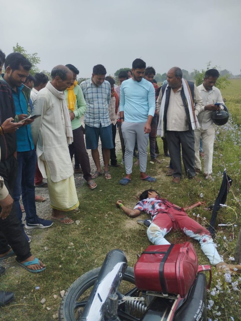 खेत किनारे लगे ब्लेड तार पर गिरकर बाइक सवार युवक की मौत 1 WhatsApp Image 2023 03 21 at 16.40.29 1