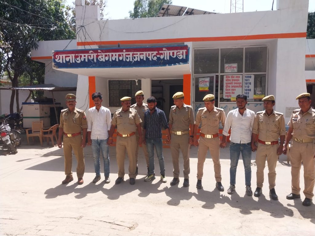 चोरी के माल के साथ तीन गिरफ्तार 1 WhatsApp Image 2023 04 08 at 16.32.37