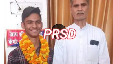 गोंडा के रचित को यूपी बोर्ड में 7वां स्थान:बोले- नियमित प्रयास से सफलता की जा सकती है हासिल, अपने माता-पिता को दिया श्रेय 1 photo1682429342