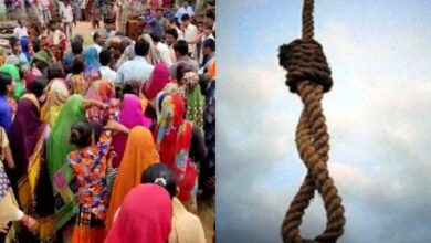 महिला ने फांसी लगा कर किया,आत्महत्या 1 12 1