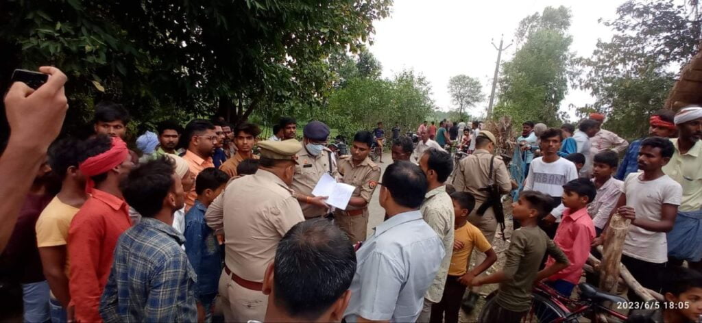 गोंडा में 3 बच्चे डूबे 2 की मौत, घाघरा नदी में नहाते समय हुआ हादसा, ग्रामीणों ने एक बच्ची का किया रेस्क्यू 1 IMG 20230605 225419 495