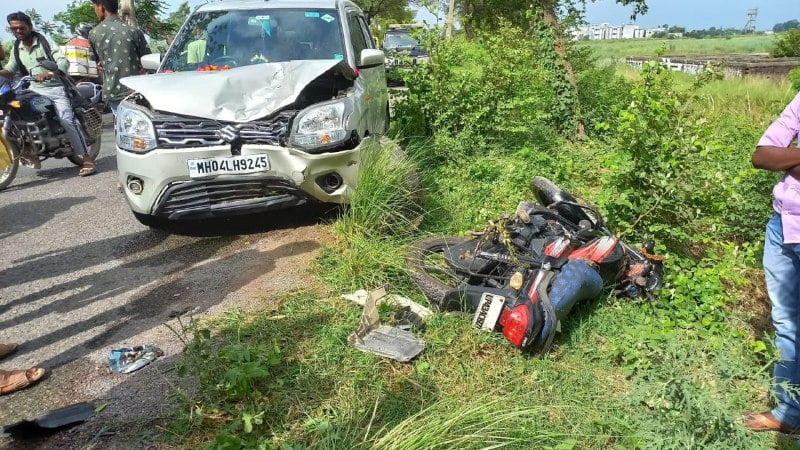 गोंडा में बड़ा सड़क हादसा, उतरौला रोड पर कार-बाइक की टक्कर में बच्चे समेत 3 की मौत 1 photo1687938629