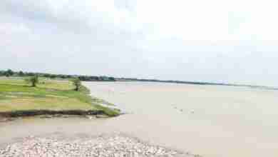 सरयू नदी में उतार-चढ़ाव का दौर एक महीने से 9 WhatsApp Image 2023 08 04 at 17.34.54