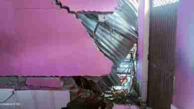 तेज रफ्तार ट्रक अनियंत्रित होकर एक घर में जा घुसी, इसमें एक बालक की मौत दो लोग गंभीर 8 12 1