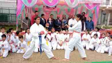 सबजूनियर,जूनियर व सीनियर स्कूली कराटे प्रतियोगिता का हुआ समापन 1 123 2