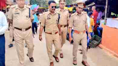 उमरी बेगमगंज गोंडा जनपद के पुलिस अधीक्षक अंकित मित्तल ने मां बाराही दरबार पहुंचकर दर्शन पूजन किया 1 WhatsApp Image 2023 10 16 at 19.21.15 816a78f9