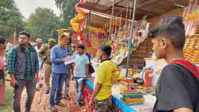 दीपावली को लेकर गोंडा के बाजार हुए गुलजार, खरीददारों की लगी भीड़ 3 WhatsApp Image 2023 11 11 at 16.21.36 e557d1ed