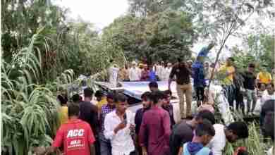 गोंडा में अनियंत्रित होकर पलटी बस, 60 लोग बस में थे सवार कई लोगों को गंभीर हालत में भेजा गया अस्पताल 2 WhatsApp Image 2023 11 11 at 16.49.57 b7ccde97 1