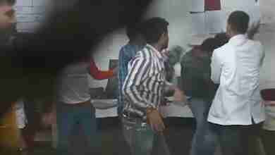 गोंडा जिला अस्पताल के इमरजेंसी वार्ड में हुई मारपीट, इलाज कराने आए तीमारदारों और कर्मचारियों में हुई जमकर मारपीट 1 WhatsApp Image 2023 11 12 at 09.50.02 68d1ed9e