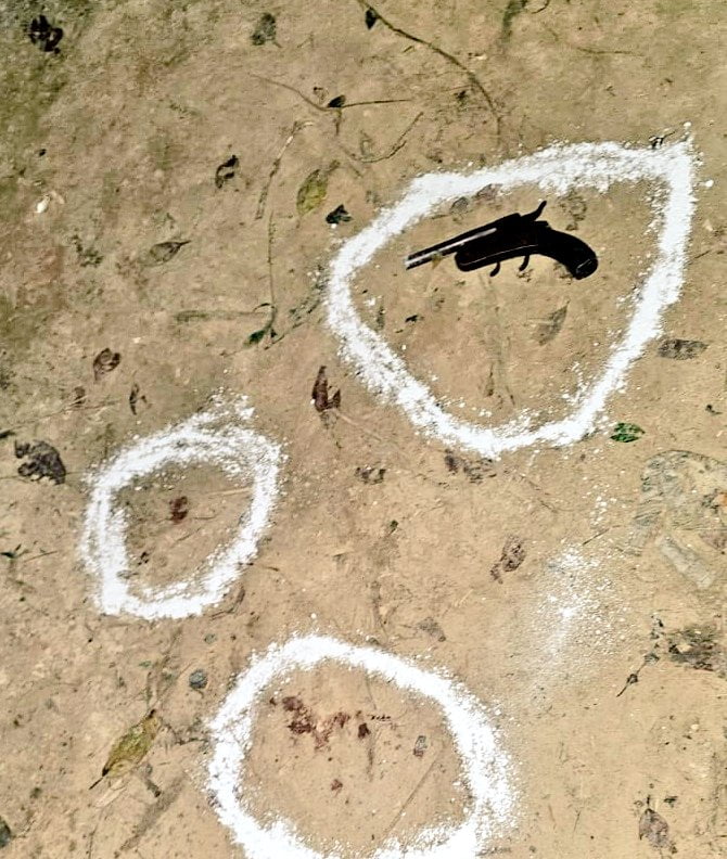 गोंडा में पुलिस मुठभेड़ में 4 लुटेरे गिरफ्तार, दो लुटेरों के पैर में लगी गोली 1 WhatsApp Image 2023 11 12 at 15.15.59 3f4174a1