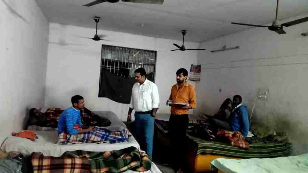 गोंडा के 9 रैन बसेरों में होगी गैस-हीटर की व्यवस्था, डीएम के आदेश पर शीत लहर से जरूरतमंदों को राहत देने की व्यवस्था 1 WhatsApp Image 2023 11 23 at 16.07.55 9228d86a