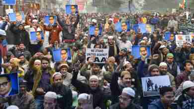 प्रदर्शन कर रहे भीम आर्मी की सेना भिड़ी दरोगा से, हुई हाथा पाई 8 98a0c62c 4555 4787 8481 3d995d6c202c