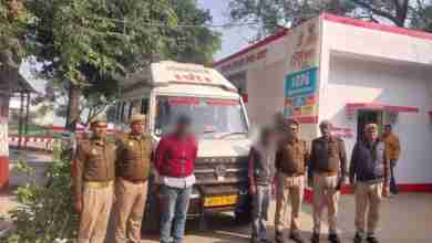 कानपुर से चुराई मिनी बस, नेपाल ले जा रहे थे बेचने दो वाहन चोर गोंडा में गिरफ्तार 2 WhatsApp Image 2023 12 11 at 13.32.51 a0d247f6