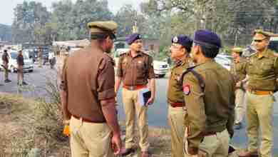 प्रधानमंत्री मोदी के कार्यक्रम को लेकर गोंडा में पुलिस प्रशासन अलर्ट, DIG ने SP के साथ बॉर्डर का किया निरीक्षण 3 WhatsApp Image 2023 12 28 at 16.21.09 9d7fe11a