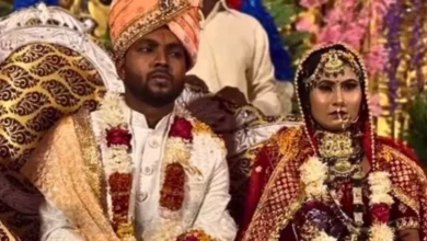 दूल्हे ने दुल्हन के नेग के पैसे चुराने की कोशिश की, कैमरे में कैद हुआ पल 1 bride groom video 1 4