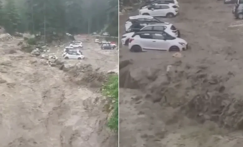 हिमाचल प्रदेश के कासोल में प्रचंड जल प्रवाह से वाहन व लोग बहने की घटनाएँ, राहत बचाव कार्य जारी 1 hp