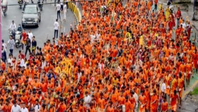 कांवड़ यात्रा के दौरान दिल्ली में मांस और शराब की दुकानों को बंद रखने की अपील, राजनीतिक और धार्मिक हलकों में बहस तेज 1 kanwar yatra