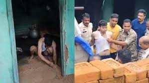 जशपुर: पुत्र ने कुल्हाड़ी से मां की बेरहमी से हत्या की, शव के पास बैठकर गाता रहा गीत 1 download 4 17