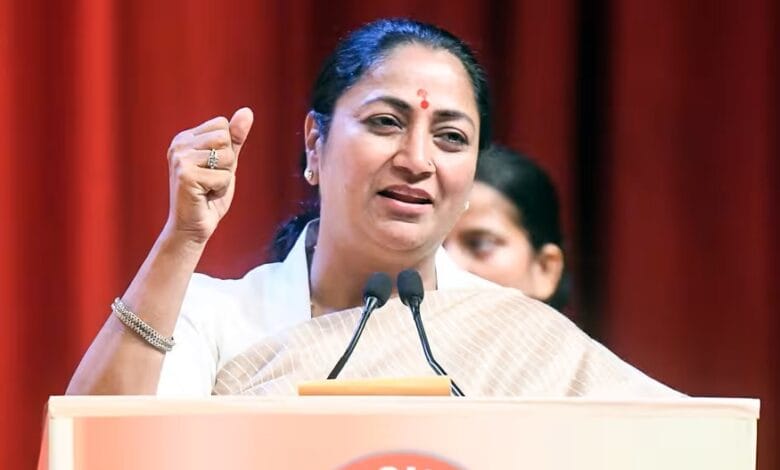 दो टूक जवाब: "मैं तूफानों से जूझने की आदत रखती हूँ, आसुरी शक्ति से डरने वाली नहीं" 1 rekha
