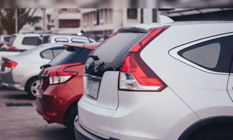 नवरात्रि पर सस्ती हो सकती हैं कारें! जानिए कौन‑सी गाड़ियों की कीमतों में होगी कटौती 1 cars