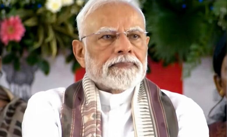 बिहार रैली में पीएम मोदी का भावुक बयान: मेरी मां को गालियां देना सिर्फ मेरा नहीं, हर मां का अपमान है 1 pm