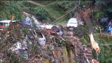 हिमाचल में ज़्यादा बारिश से खतरे की सूरत — शिमला में लैंडस्लाइड, कई वाहन दबे; राष्ट्रीय राजमार्ग 5 बंद 2 shimla