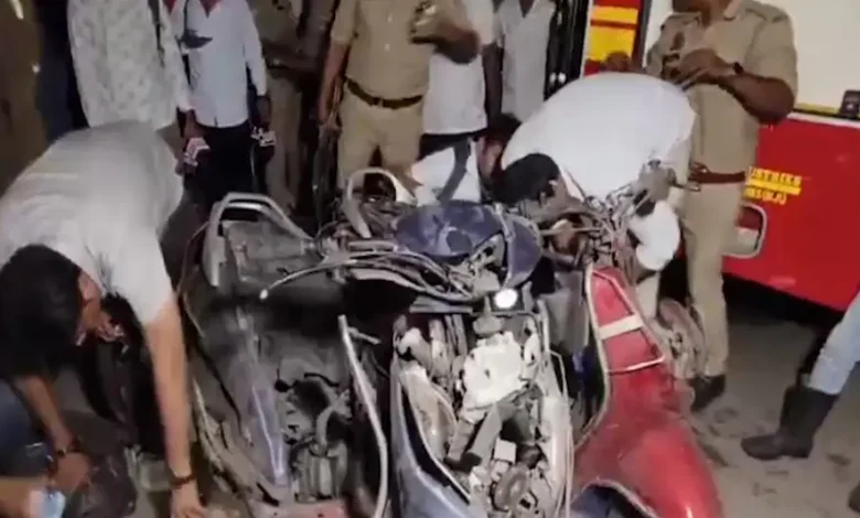 कानपुर में सड़क किनारे खड़े स्कूटर में जोरदार धमाका, कई लोग घायल, इलाके में मचा हड़कंप 1 kanpur