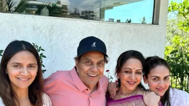 धर्मेंद्र स्वस्थ होकर घर लौटे — 90वें जन्मदिन की तैयारी में जुटा देओल परिवार 2 dhram g