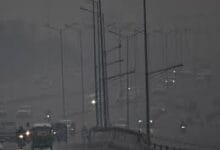 दिल्ली-एनसीआर में सांस लेना हुआ मुश्किल, कई इलाकों में AQI 400 पार, नोएडा सबसे प्रदूषित शहर घोषित 99 download 13