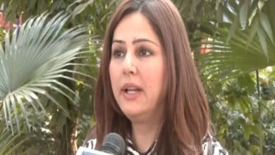 अहमद पटेल की बेटी मुमताज पटेल ने कांग्रेस पर किया तंज — “अब हम एक ‘अलग’ भारत का सामना कर रहे हैं” 2 mumtaz