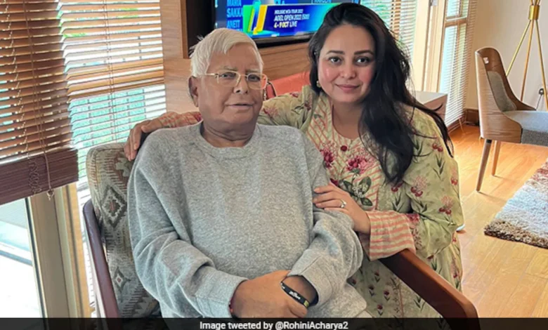 रोहिणी आचार्य ने लिया बड़ा कदम: RJD और लालू परिवार से दूरी बना ली 1 rohini