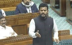 त्योहारों में बढ़ते हवाई किराए पर सरकार का रुख, राममोहन नायडू ने कहा—पूरे साल कैपिंग संभव नहीं 4 ram 1 1