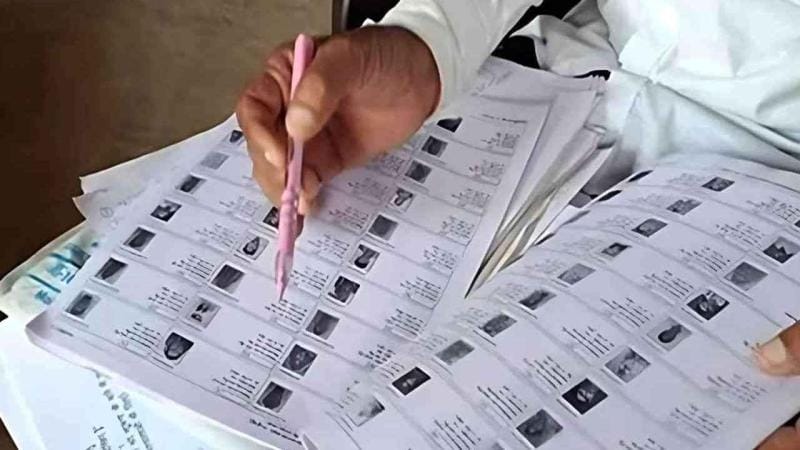 चुनाव आयोग ने SIR के पहले चरण में मतदाता सूची में बड़ा परिवर्तन किया — मध्य प्रदेश से 42.74 लाख, छत्तीसगढ़ से 27 लाख और केरल से 22 लाख से ज्यादा नाम हटाए गए, ड्राफ्ट वोटर लिस्ट जारी 1 sir prepartion