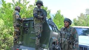 जम्मू-कश्मीर के किश्तवाड़ में ‘ऑपरेशन त्राशी-I’ के तहत सुरक्षा बलों और आतंकियों के बीच फिर से मुठभेड़, खोज-बीन और घेराबंदी जारी 20 download 3 20