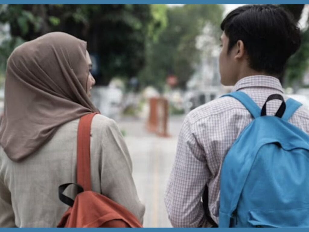 यूएई ने ब्रिटेन में पढ़ाई के लिए छात्रवृत्ति बंद की — मुस्लिम ब्रदरहुड और कट्टरपंथ के डर को बताया वजह 1 uae british