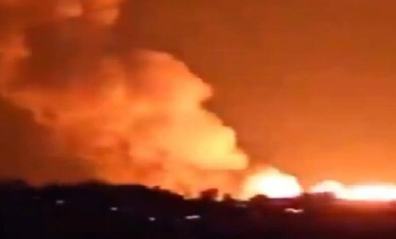 अफगान सीमा पर भड़की जंग, पाकिस्तान की एयरस्ट्राइक के बाद तालिबान का पलटवार—55 सैनिकों के मारे जाने का दावा 1 pakistan air strike afgan