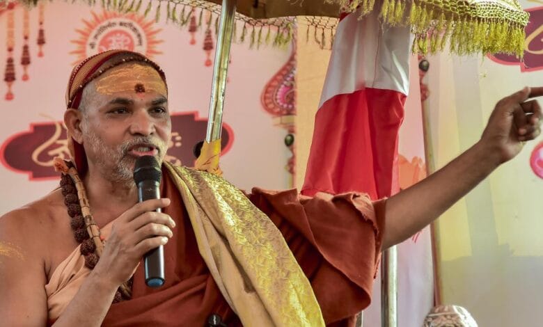 उत्तर प्रदेश कोर्ट ने स्वामी अविमुक्तेश्वरानंद के खिलाफ FIR दर्ज करने के आदेश दिए, शंकराचार्य ने जताई प्रतिक्रिया 1 up 2