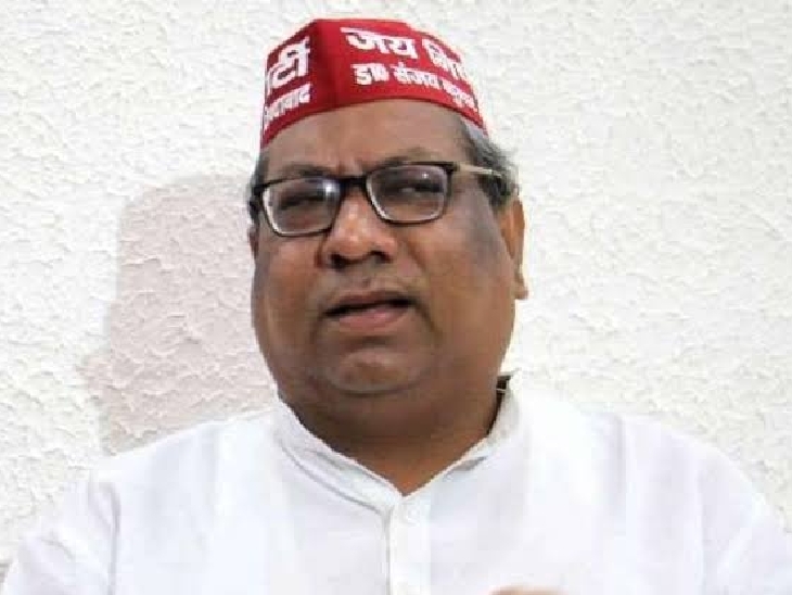 गोरखपुर में मंच पर रो पड़े मंत्री संजय निषाद, बोले— पिछली सरकारों ने किया शोषण, समाज को किया गया नजरअंदाज 1 sanjay nisad