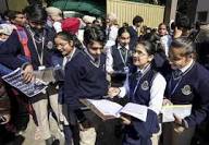 CBSE 10वीं की दूसरी बोर्ड परीक्षा 2026: कौन दे सकता है एग्जाम, कब होंगी परीक्षाएं और क्या है फीस नियम 2 images 1 1