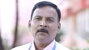 NEET 2026 पेपर लीक का कथित मास्टरमाइंड पीवी कुलकर्णी कौन? शिक्षा माफिया से जुड़ी चौंकाने वाली परतें आईं सामने 3 download 6 12