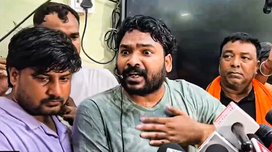 “मैं सनातनी हिंदू हूं…”: रौशन आनंद ने फैजल खान को दी खुली चुनौती, भाई प्रिंस यादव की मौत पर उठाए बड़े सवाल 1 6a30aeb74858a photo itg 160225507 16x9 1