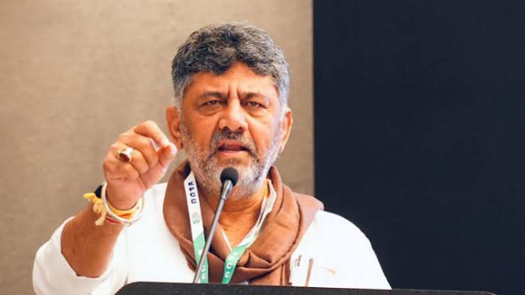 मुख्यमंत्री बनते ही डीके शिवकुमार का बड़ा ऐलान, छात्रों को फ्री बस पास, युवाओं के लिए रोजगार अभियान शुरू 1 d.k shiv kumar