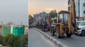 जयपुर में बुलडोजर एक्शन: मस्जिद, मंदिर, मजार और सत्संग भवन पर कार्रवाई; इंटरनेट बंद, 3000 पुलिसकर्मी तैनात 2 jaipur news
