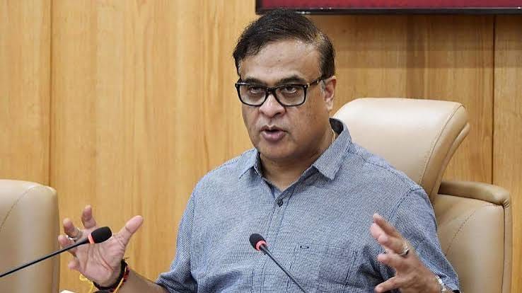 असम में छात्र आंदोलन पर सियासी बहस तेज, मंत्री की बेटी के प्रदर्शन में शामिल होने पर बोले हिमंत बिस्वा सरमा 1 images 2 23