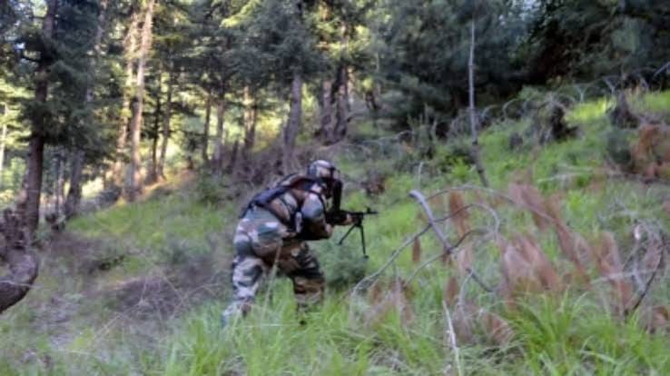 राजौरी में एलओसी पर घुसपैठ की आशंका से मची हलचल, भारतीय सेना की जवाबी कार्रवाई के बाद बड़े स्तर पर सर्च ऑपरेशन 1 images 3 13