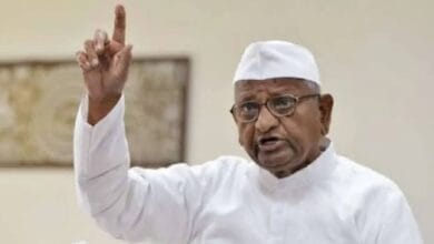 अन्ना हजारे ने धर्मेंद्र प्रधान के इस्तीफे पर दी प्रतिक्रिया, बोले- हिंसा नहीं, संवाद और लोकतांत्रिक रास्ते से निकले समाधान 2 images 3 20
