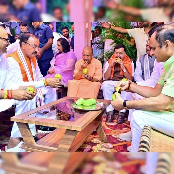 नितिन नवीन के डिप्टी सीएम आवास दौरे के सियासी मायने, योगी सरकार में एकजुटता का दिया गया संदेश 1 images 3 4