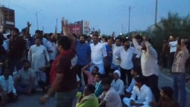 दतिया उपचुनाव में बीजेपी में बगावत, नरोत्तम मिश्रा का टिकट कटने पर सड़क पर उतरे समर्थक 4 images 3 6