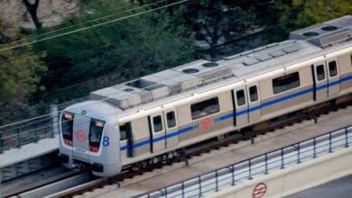 जंतर-मंतर प्रदर्शन के बीच दिल्ली मेट्रो का बड़ा फैसला, 16 स्टेशनों पर एंट्री-एग्जिट बंद होने से यात्रियों की बढ़ी परेशानी 2 images 4 18