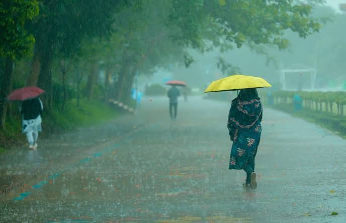 पूरे देश में पहुंचा मानसून, लेकिन IMD की चेतावनी- कई राज्यों में थम सकती है बारिश, बढ़ेगी उमस और गर्मी 1 images 5 6